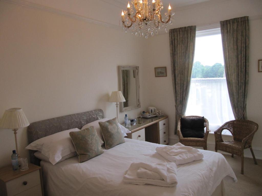The Shirley Couette-café 4*